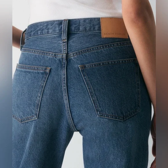 Denim Forum The '90s Mid-rise Loose Tapered Jean - Picture 8 of 10